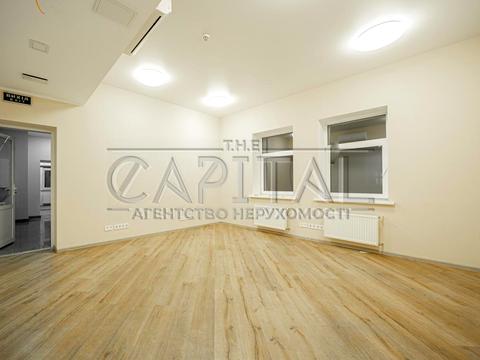 комерційна за адресою Київ, В'ячеслава Липинського вул. (Чапаєва), 66