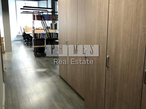 комерційна за адресою Дегтярна вул., 6