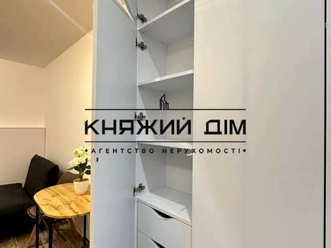 квартира за адресою Зарічна вул., 3-А