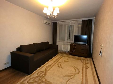 квартира за адресою Володимира Івасюка просп. (Героїв Сталінграду), 25