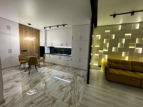 квартира за адресою Андрія Верхогляда вул. (Михайла Драгомирова), 14-А