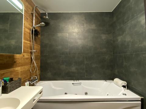 квартира за адресою Співдружності вул., 5