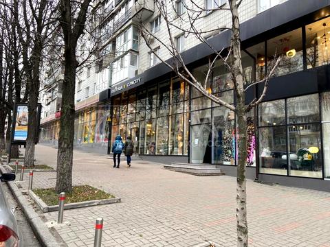 коммерческая по адресу Леси Украинки бульв., 20/22