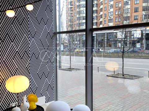 коммерческая по адресу Леси Украинки бульв., 20/22