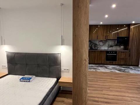 квартира по адресу Драгоманова ул., 44-А