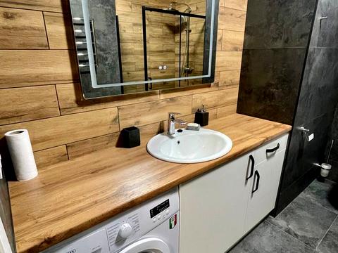 квартира за адресою Дніпровська набережна вул., 18-А