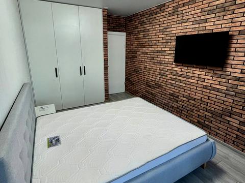 квартира за адресою Дніпровська набережна вул., 18-А