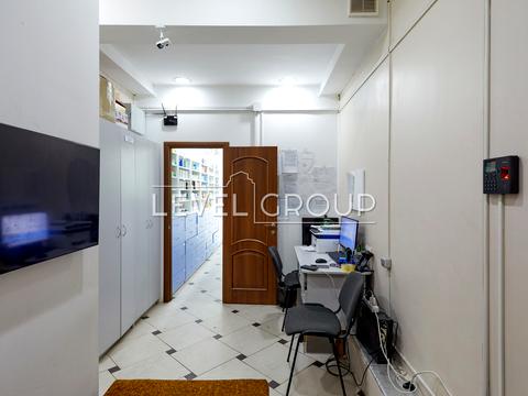 комерційна за адресою Антоновича вул. (Горького), 93