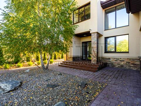 дом по адресу Плютовская ул.