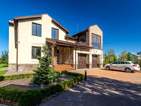 дом по адресу Плютовская ул.