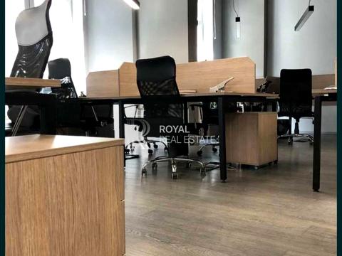 комерційна за адресою Київ, Дегтярна вул., 8