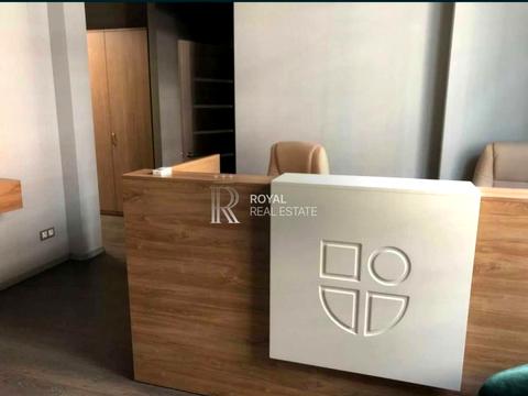 комерційна за адресою Київ, Дегтярна вул., 8