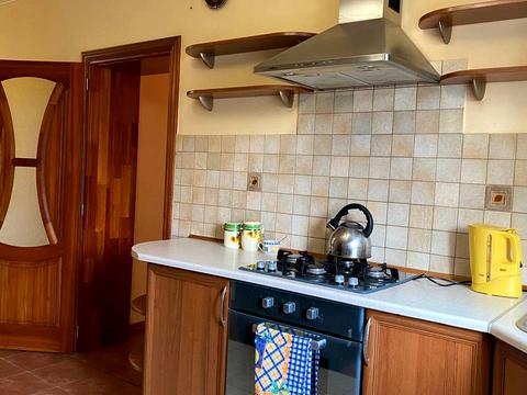 будинок за адресою с. Бірки, Польова