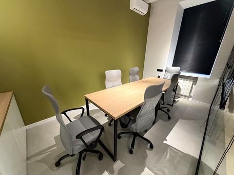 комерційна за адресою Володимирська вул., 81-Б