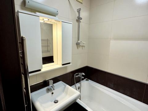 квартира за адресою Августина Волошина вул. (Ярослава Галана), 2