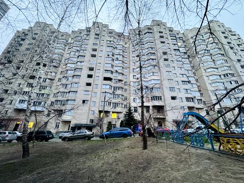 квартира за адресою Августина Волошина вул. (Ярослава Галана), 2