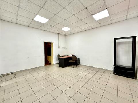 коммерческая по адресу Ивана Франко ул., 32