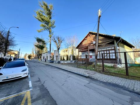 коммерческая по адресу Ивана Франко ул., 32