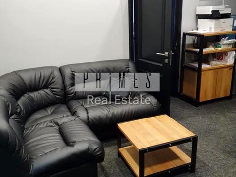 комерційна за адресою Інститутська вул., 22/7