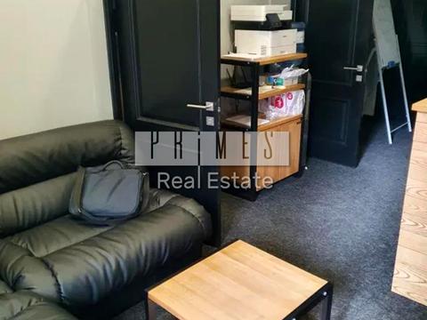 комерційна за адресою Інститутська вул., 22/7