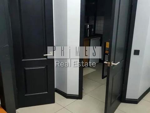 комерційна за адресою Інститутська вул., 22/7