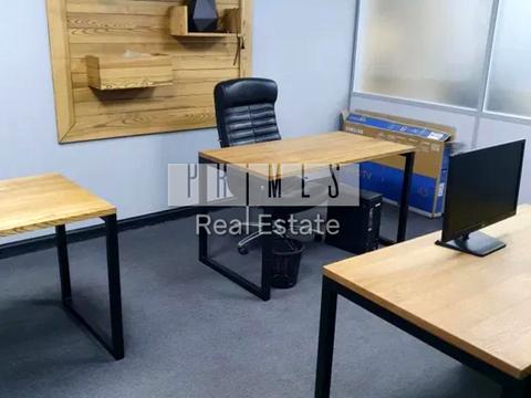 комерційна за адресою Інститутська вул., 22/7