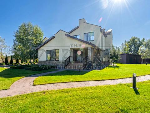 дом по адресу вул. Світанкова