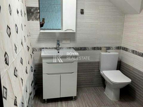 будинок за адресою с. Гатне, Шкільна вул., 2