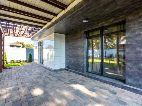 будинок за адресою Осіння