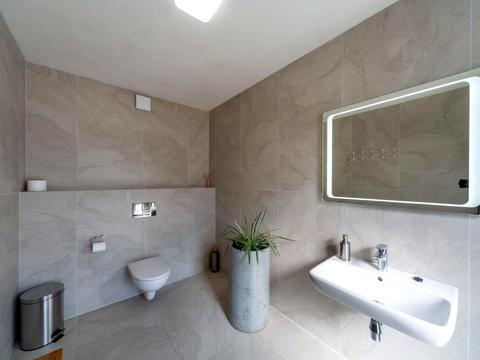 будинок за адресою Осіння