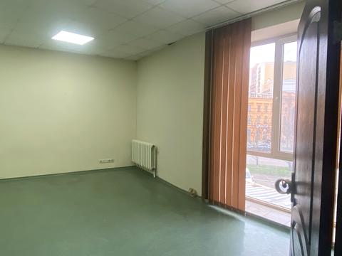 коммерческая по адресу Инглези ул. (25-ї Чапаєвської Дивізії), 6а