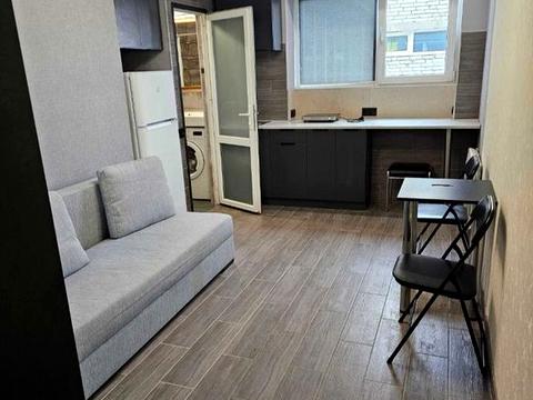 квартира по адресу Угорская ул., 2