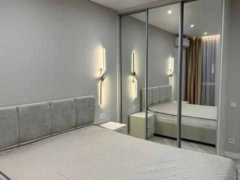 квартира по адресу Виктора Некрасова ул. (Північно-Сирецька), 10