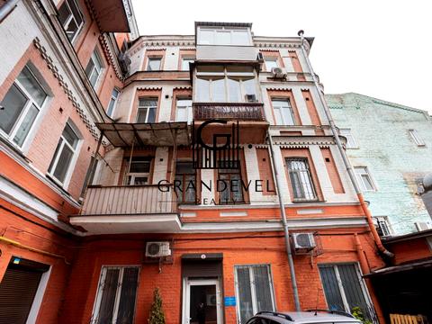 квартира за адресою Нижній Вал вул., 35/15