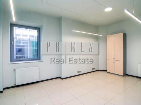 комерційна за адресою Спортивна пл., 20