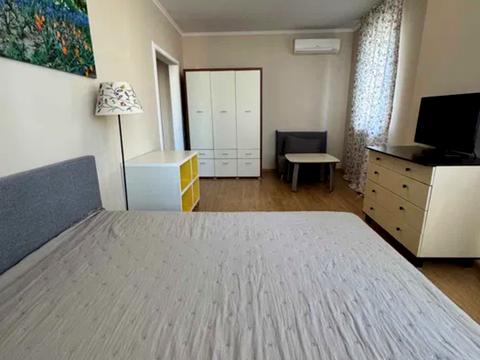 квартира по адресу Феодосийская ул., 1