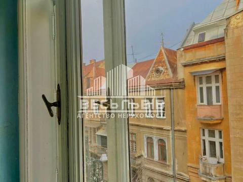 квартира за адресою Івана Рутковича вул. (), 1