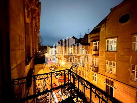 квартира за адресою Івана Рутковича вул. (), 1