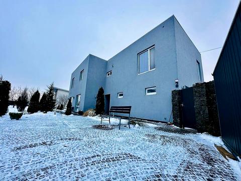 будинок за адресою Молодіжна вул., 33-А