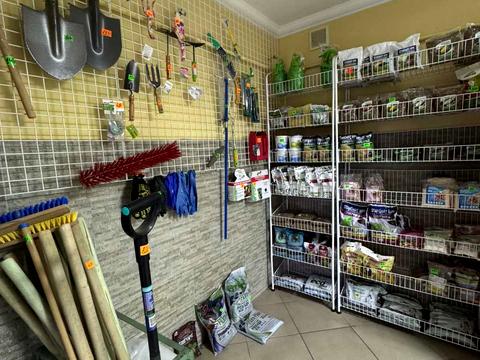 комерційна за адресою Чигиринська вул., 1