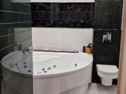 квартира за адресою Олени Пчілки вул., 2