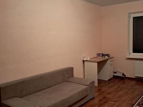 квартира за адресою Миколи Вінграновського вул., 2