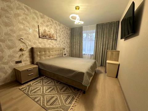 квартира за адресою Літературна вул. (Чехова), 27