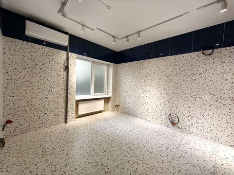 комерційна за адресою Сонячна вул., 4