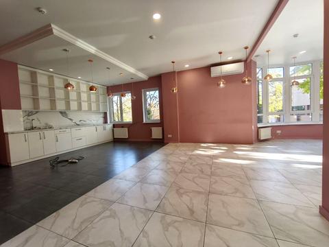 комерційна за адресою Сонячна вул., 4