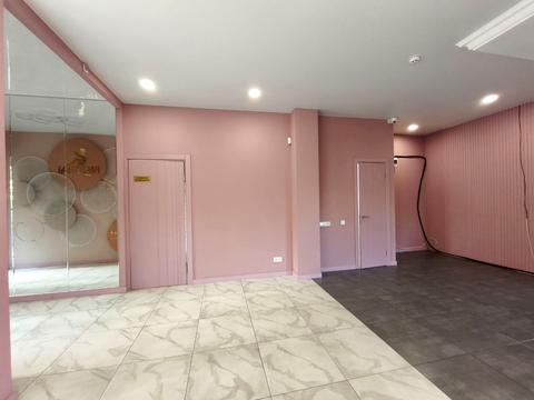 комерційна за адресою Сонячна вул., 4