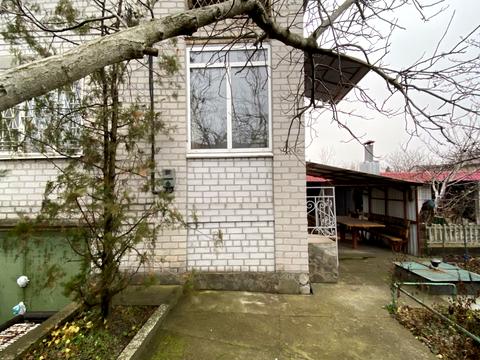 будинок за адресою Центральна вул.