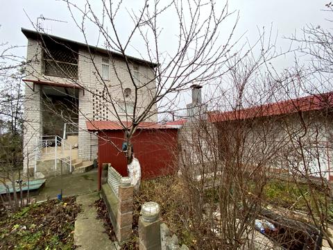 будинок за адресою Центральна вул.