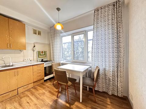 квартира по адресу Салютная ул., 27