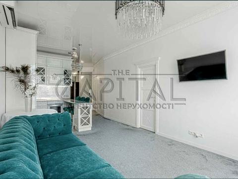 квартира за адресою Лабораторний пров., 7